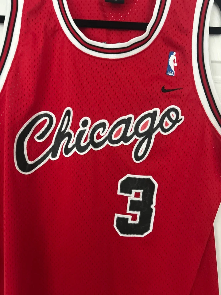 Vintage Team Nike Tyson Chandler #3 Chicago Bulls NBA Men's L  +2 Sewn Jersey - Image 3 of 4