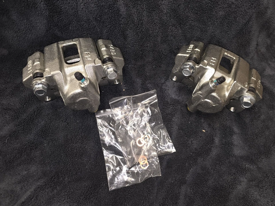 JUEGO DE 2 pinzas y soportes de freno Raybestos Toyota y Lexus FRC10464N Foto 3 de 4