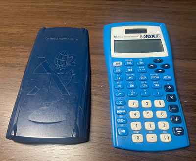 Texas Instruments TI-30XIIS Scientific Calculator- Blue TESTED