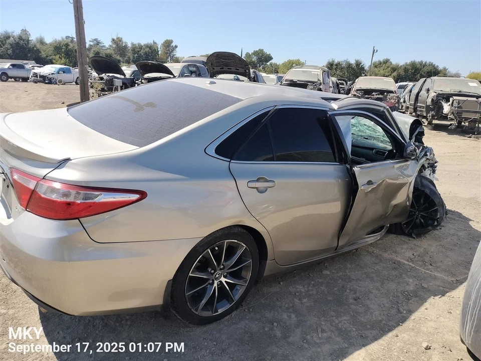 LEFT EXHAUST MANIFOLD 2012-2017 TOYOTA CAMRY Foto 4 de 4