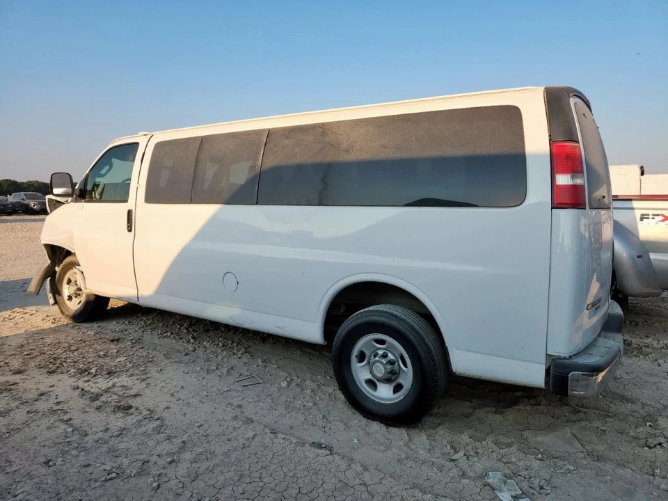 (LOCAL PICKUP ONLY) Fuel Tank Fits 10-16 EXPRESS 2500 VAN 1839087 — 第 2/4 张图片