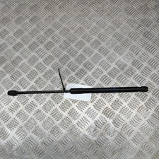 MERCEDES-BENZ A W177 Heckklappen-Gasdruckfeder rechts A1779800264 2018 MERCEDES-BENZ A W177 Heckklappen-Gasdruckfeder rechts A1779800264 2018