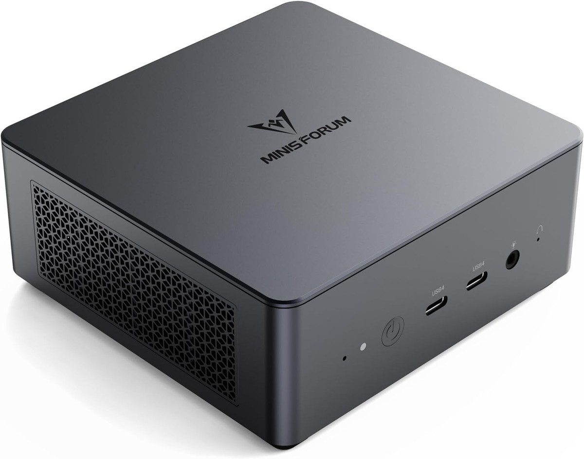 ミニPC Minisforum UM790 Pro 7940HS 32+512G MINISFORUM UM790 Pro Mini PC AMD Ryzen 9 7940HS 32GB-RAM 1TB