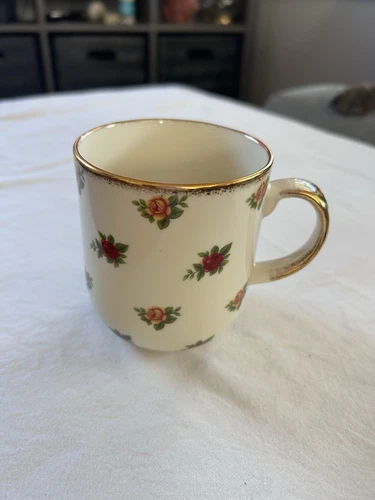 Vintage Royal Albert Old Country Roses Classic II Mug
