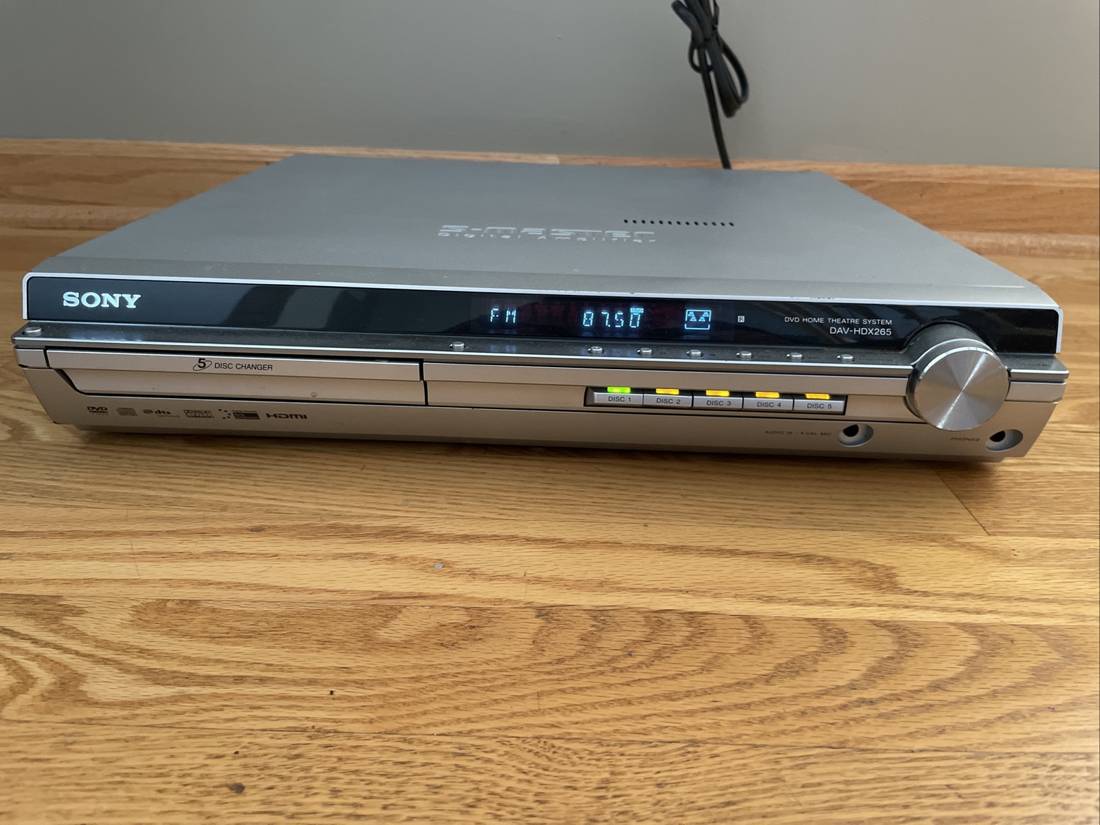 SONY DVD Home Theater System DAVHDX265 w/instruction and remote