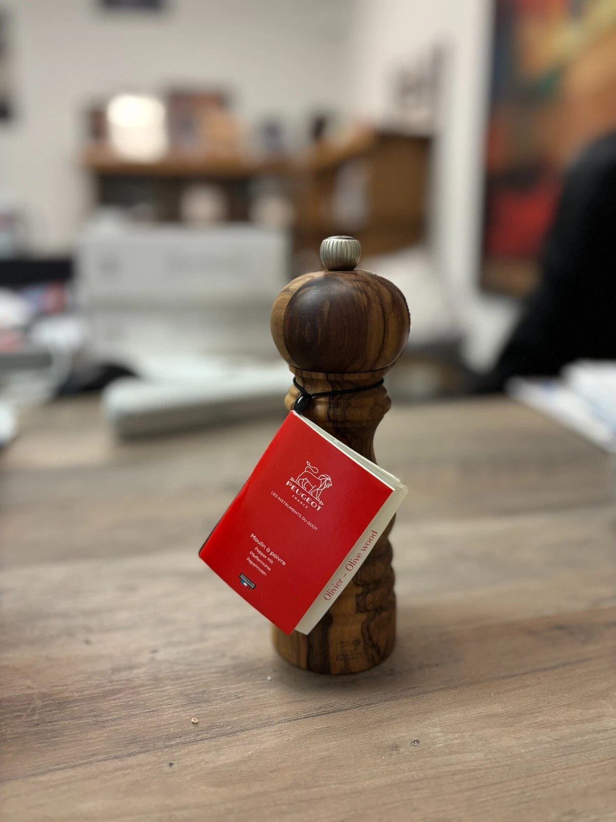 Peugeot - Paris Manual Pepper Mill - Adjustable Grinder - Olive Wood, Natural