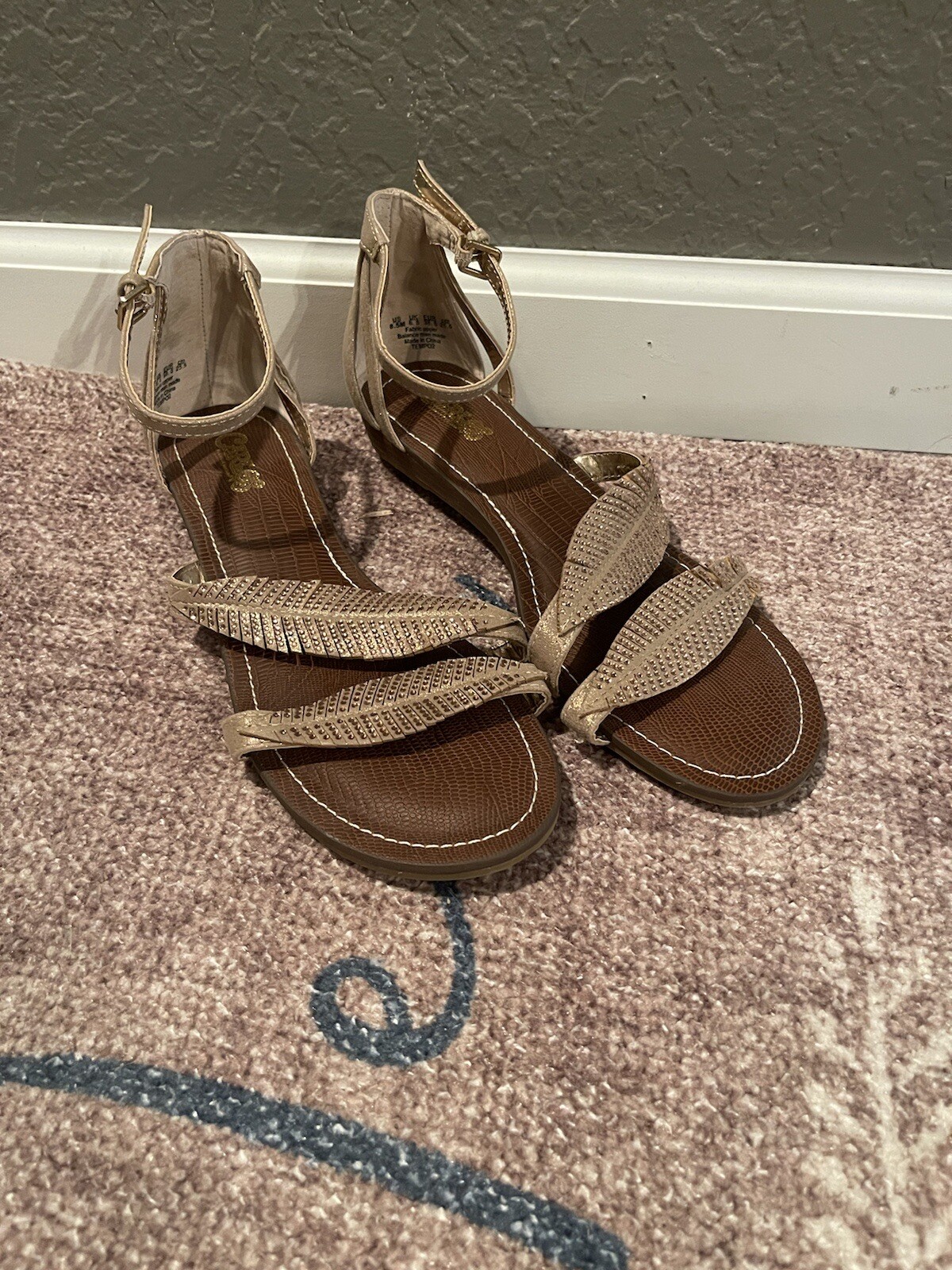 APL Carlos sandali con cinturino oro perline 8 5 nuovi