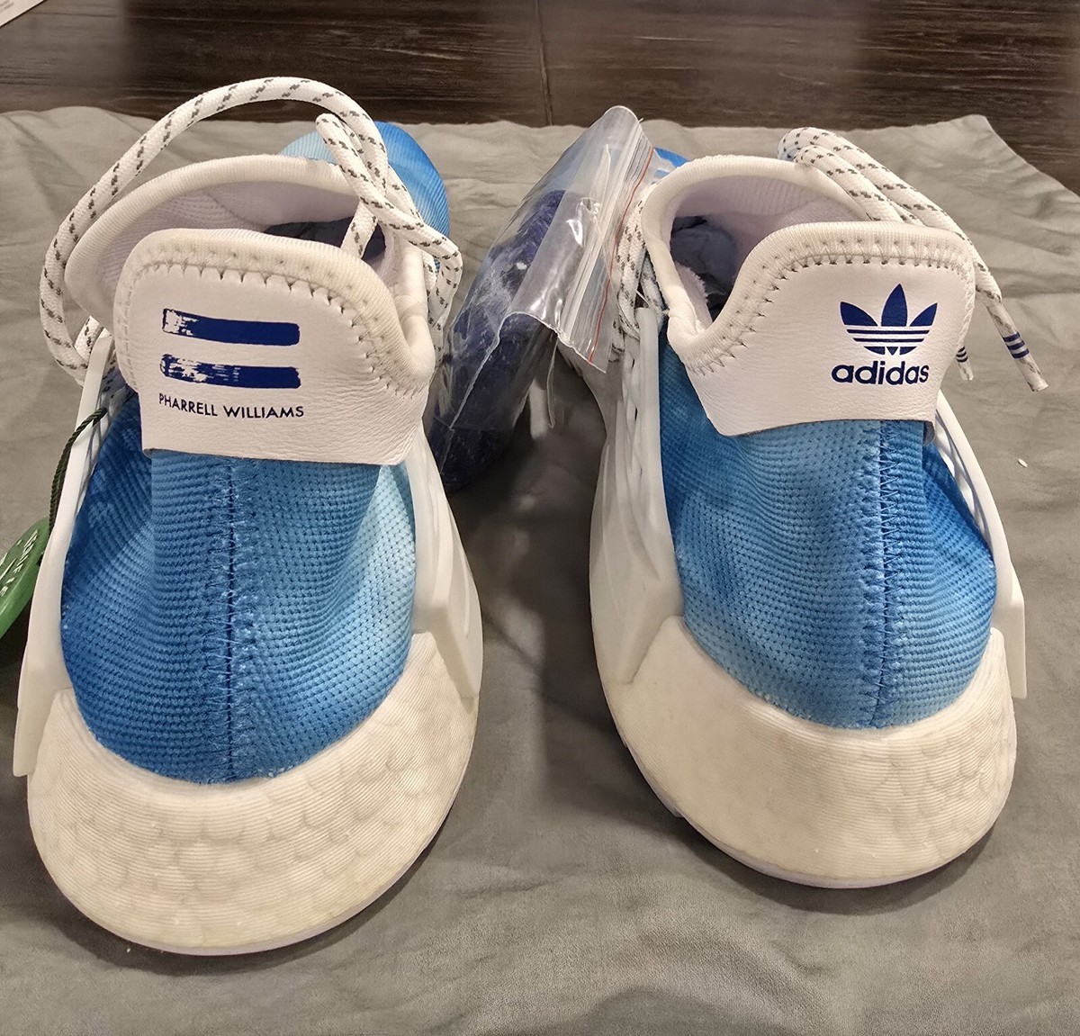adidas gazelle silver green womens Adidas Pharrell NMD HU China Pack Peace (Blue)