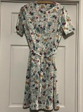 Vintage 80s floral shirt dress, Women’s Medium? Round Neck Button Front Pattern