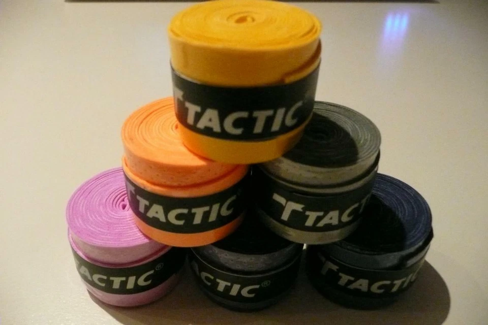 Zwei Tactic Griffbänder Tape Griffband Tennis Badminton Squash Golf schwarz