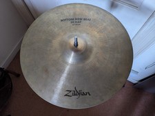 1980s Zildjian New Beat Hi-hats 14" (CO Stamp)- Good Condition