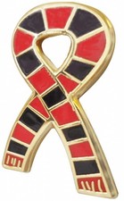 Crusaders Supporter Black and Red Scarf Ribbon Pin Badge GOLD plated
