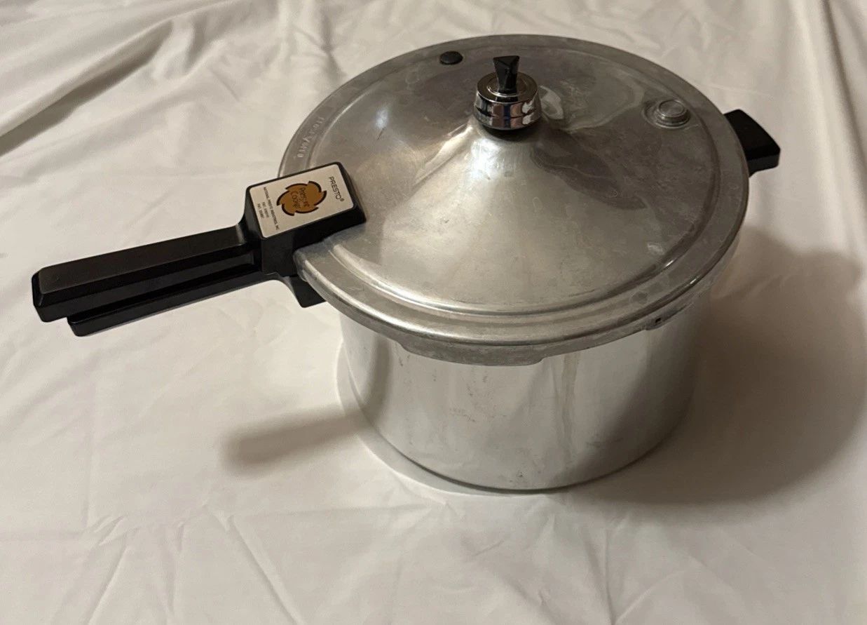 Presto Pressure Cooker Model 0125004 409A 6 Quart With manual Jiggler