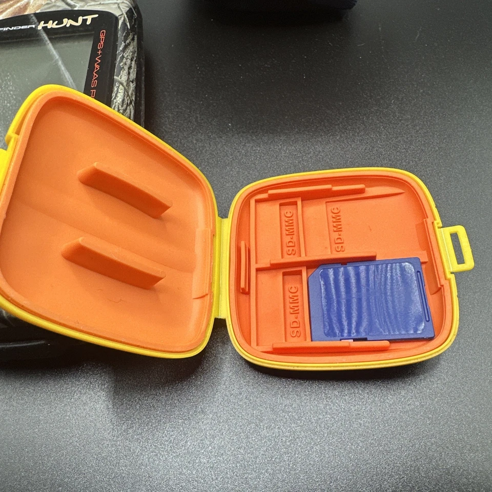 Lowrance iFINDER Hunt Plus Case Hunting Handheld GPS Camo No Cord - Image 2 of 4