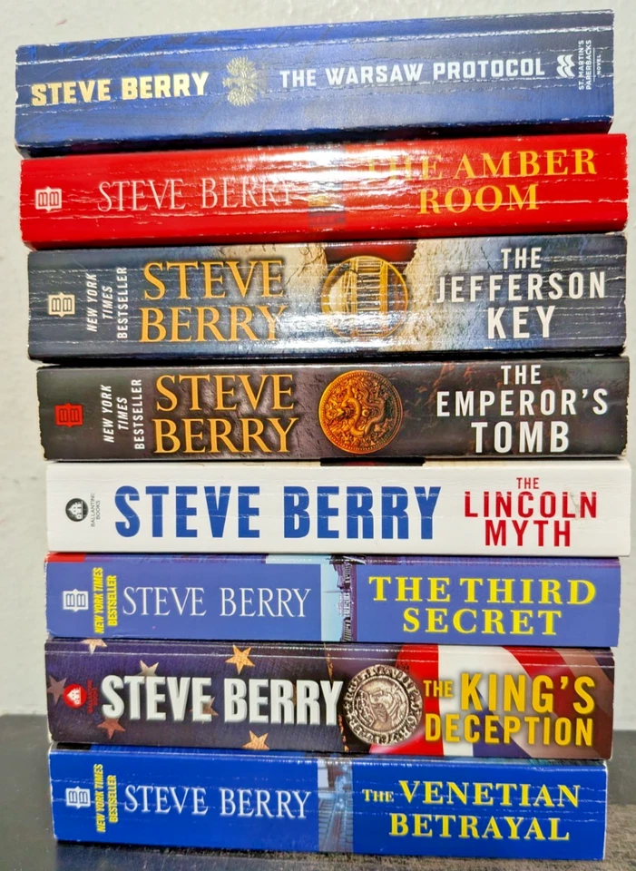 Steve Berry 8 Book Lot COTTON MALONE Series Paperback Adventure Warsaw Tomb Key Foto 2 de 3