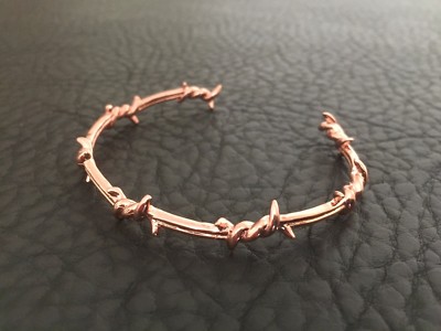 RON HERMAN STAINLESS STEEL ROSE GOLD PLATED BARBED WIRE PUNK MENS 