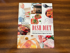 Dash Diet Slow Cooker Cookbook: 250 No-Fuss R...