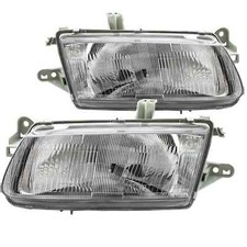 Halogen Scheinwerfer Set für Mazda 323 S 10.94-10.96 H4 ohne Motor 1326848