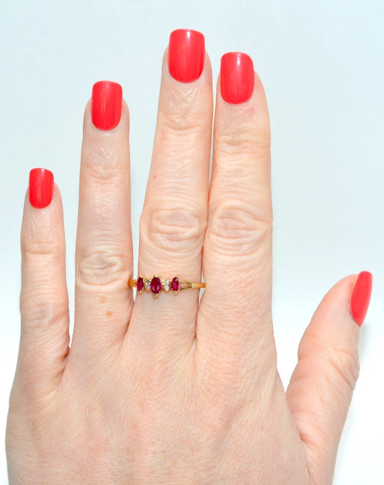 Ruby & Diamond Ring 10K Solid Gold .43tcw Ruby Marquise Cluster Vintage - Image 2 of 4