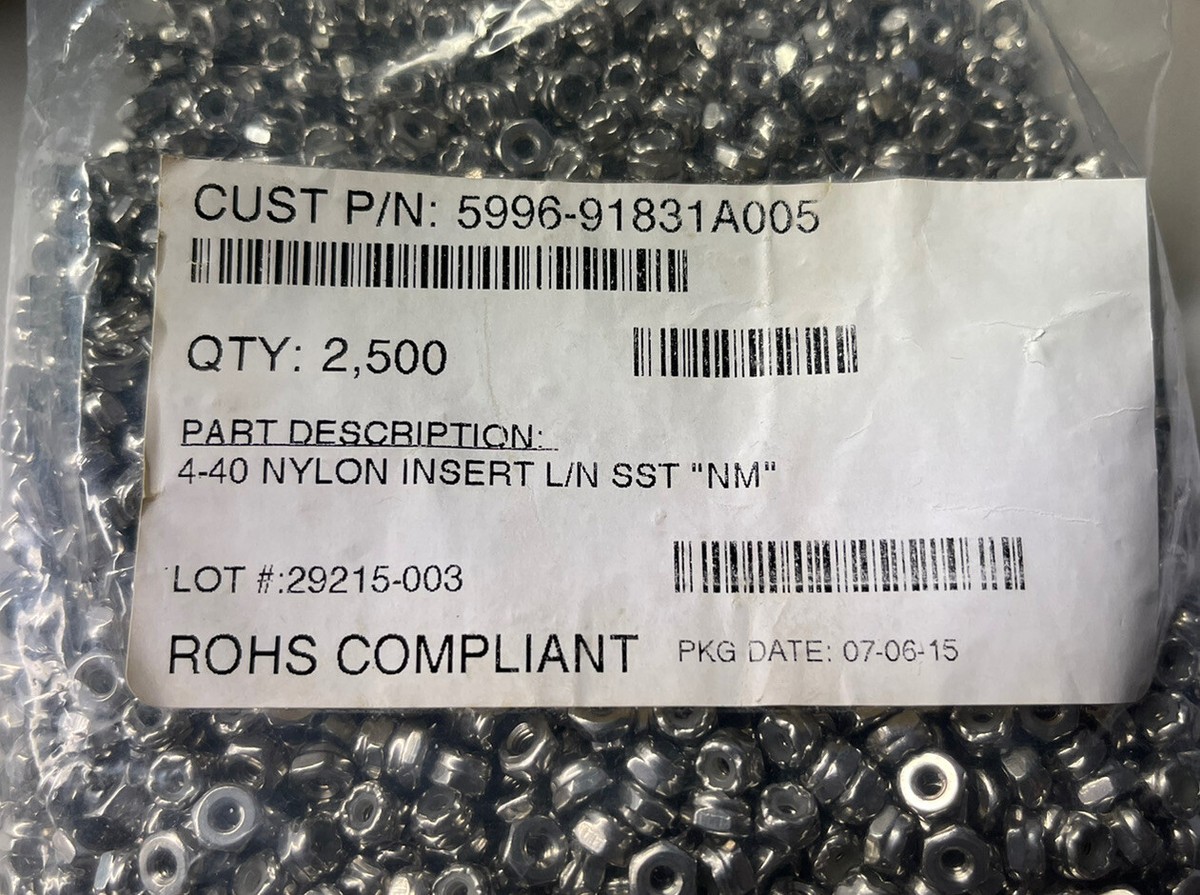 10 Dadi Autobloccanti In Nylon 4-40 McMaster Carr - 94909A005/0700440LN (Lotto Da 10 Pezzi)