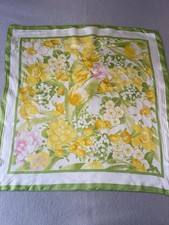 Vintage Avon Scarf SM Kent Floral Yellow Daffodils