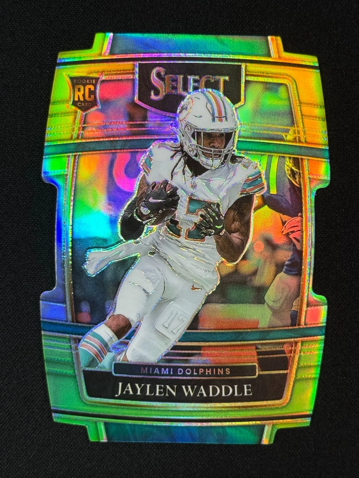 2021 Panini Select - Concourse Jaylen Waddle #48 Green & Yellow Prizm Die-Cut RC