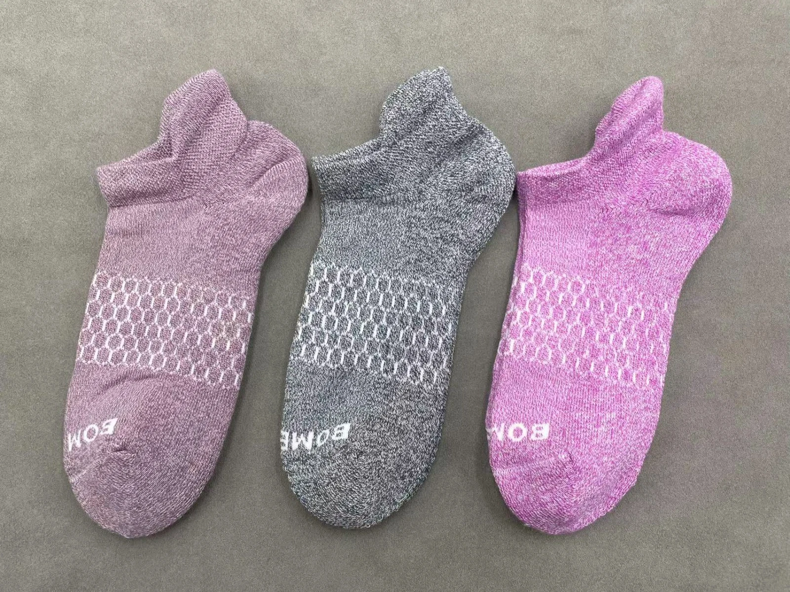 3 pairs Bombas Women's Solid Ankle socks Size MEDIUM 8-10.5 3 Color mixing
