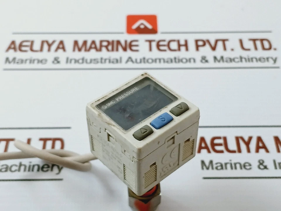 SMC ISE30A-N7H-P Digital Pressure Sensor - Image 2 of 4