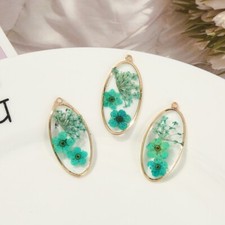 4PCS Gold Tone Real Dry Green Daffodil Flower Resin Oval Charm Pendant GXE1805