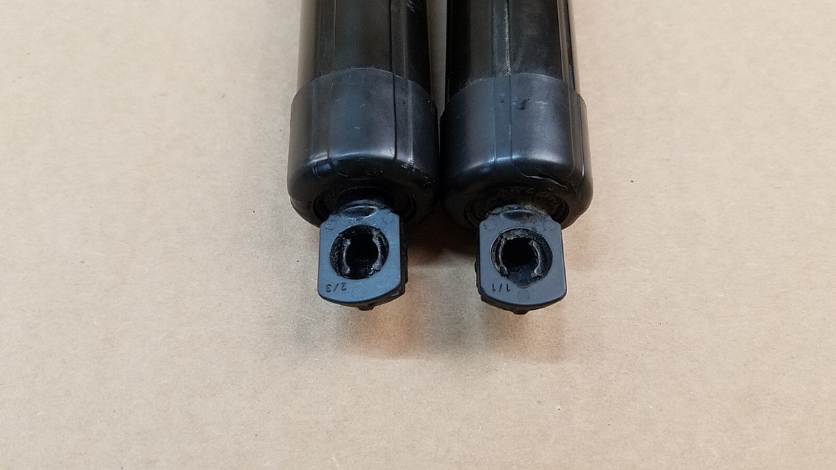 OEM 16-20 INFINITI QX60 REAR TAILGATE LIFTGATE STRUT SUPPORT PAIR