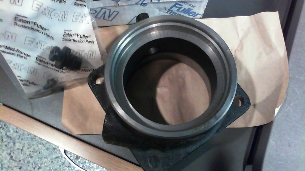 Rear Bearing Cover Kit GM12388552 Eaton K7048 eBay