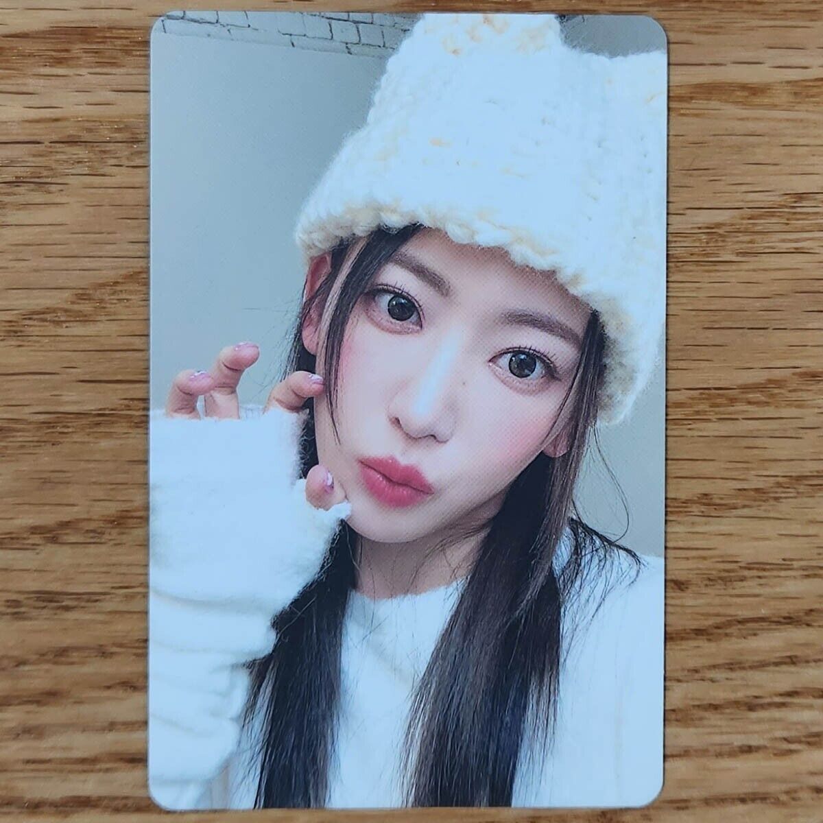 Sakura Official Photocard Le Sserafim 1st Studio Album Sakura Official Photocard Le Sserafim 1st Studio Album