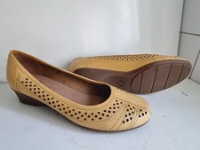 K BY CLARKS UK 5.5 EU 38.5 WOMENS YELLOW LEATHER FLAT BALLET LOAFERS SHOES WIDE