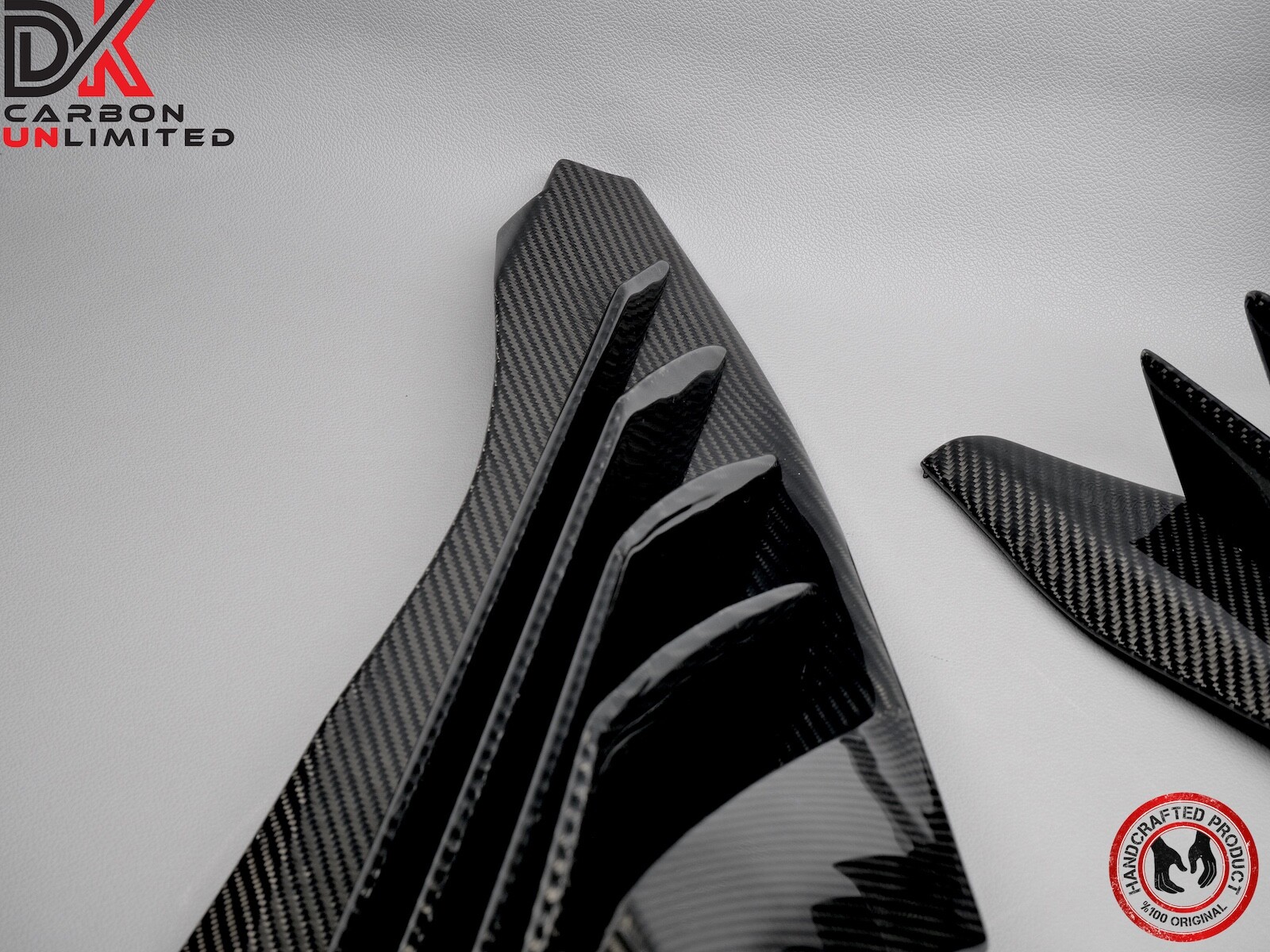 Aston Martin DBS Superleggera Gloss Finish Carbon Fiber Fender Louvres Vents