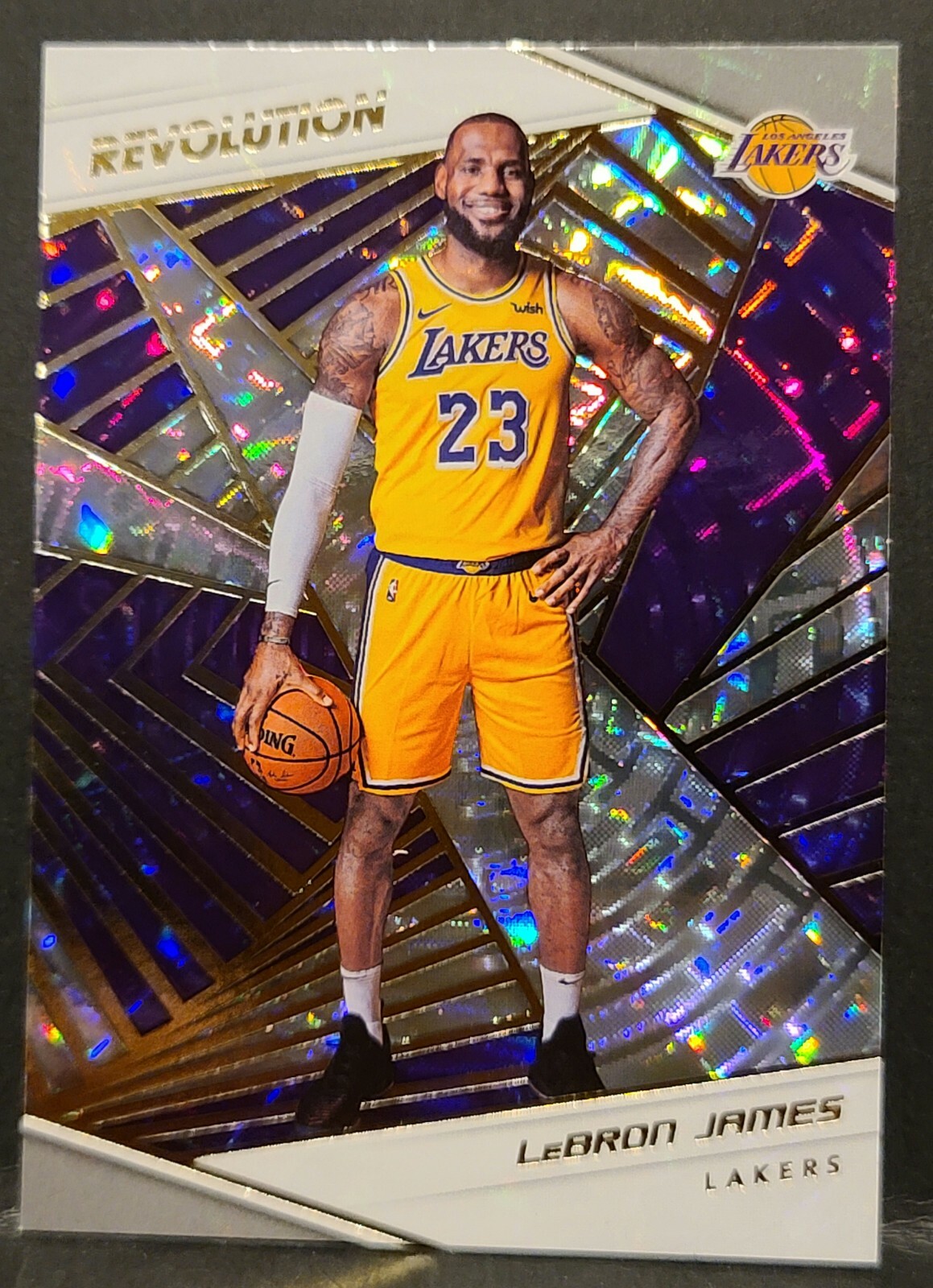 2018-19 PANINI REVOLUTION LEBRON JAMES FRACTAL #40 LOS ANGELES LAKERS SP