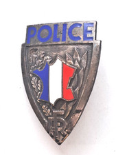 017031 insigne de kepi de police