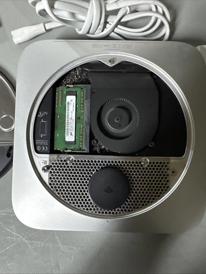 Apple Mac mini Desktop - MC936LL/A (July, 2011) i7 Server - Image 3 of 4