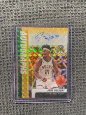 2020-21 Panini Mosaic Jrue Holiday Gold Auto /10 Bucks Autographs #AM-JRU