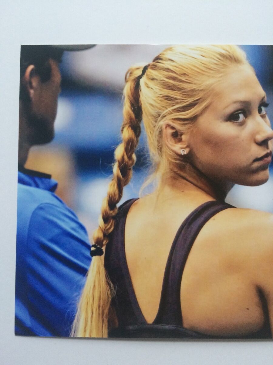 The Biggest Loser: Anna Kournikova Out