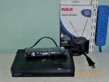 Apex Digital TV Converter Box DT-50A w/Analog Pass Through RCA Indoor Antenna