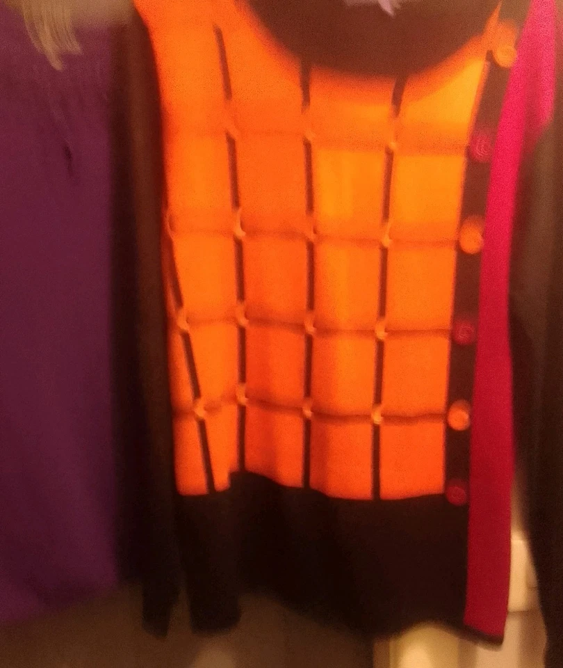 WOMENS CLOTHING BUNDLE JUMPERS TOP SIZE M - Image 3 of 4