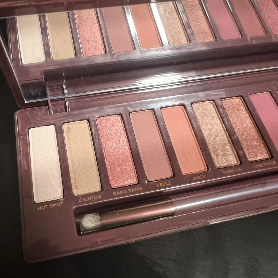 AUTHENTIC Urban Decay Naked Cherry Eyeshadow Palette & Double-Ended Brush BNIB - Image 2 of 3