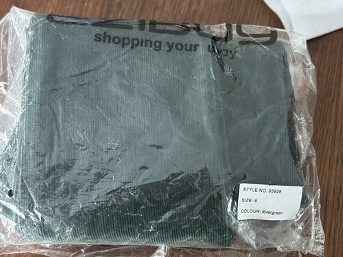 New Essentials Corduroy Full-Length Essential Straight Pant Evergreen Size 8 - Picture 11 of 12