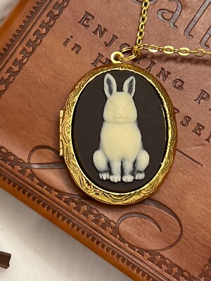 LARGE BUNNY RABBIT LOCKET EASTER ANNIVERSARY DAUGHTER MOM BIRTHDAY GIFT CAMEO