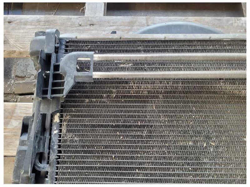 2001-2006 BMW M3 E46 M/T Coupe Radiator Condenser Shroud Engine Cooling 2445 - Imagem 4 de 4