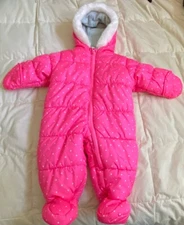 Carters Baby Girl Snowsuit Fleece Lined Pink One Piece Footed Bunting Size 0-3 M