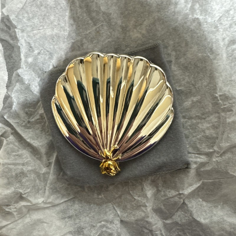 VTG Oneida Silver Compact/Mirror/Bag Golden Rose / Wm. A. Rogers