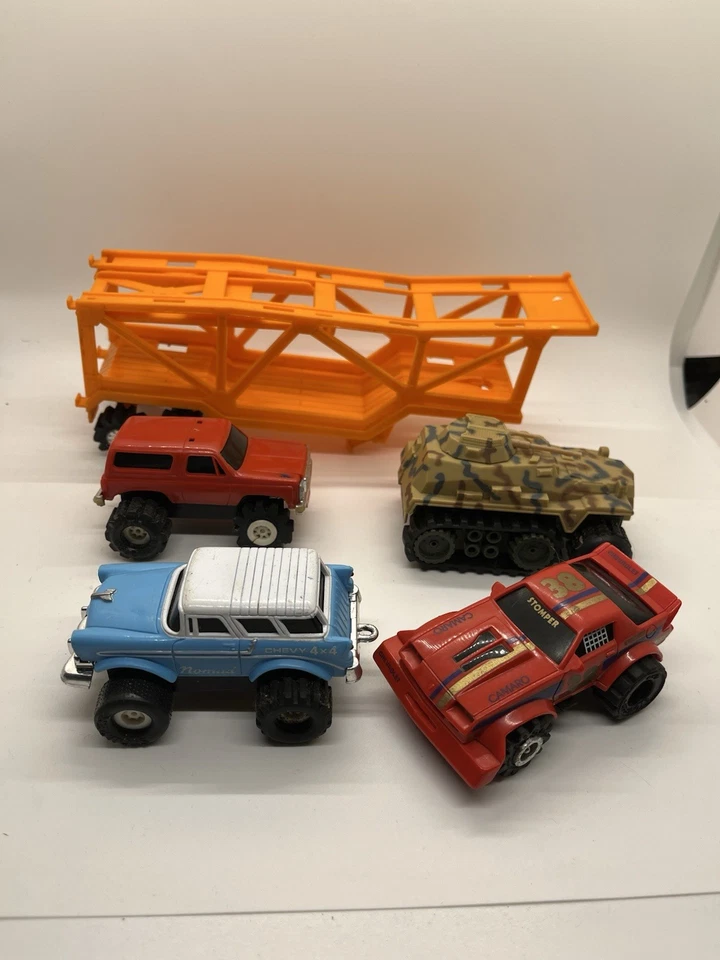 Lote de 4x4 blazer tanque remolque Nomad Camaro Schaper Stompers sin precio base Foto 2 de 4