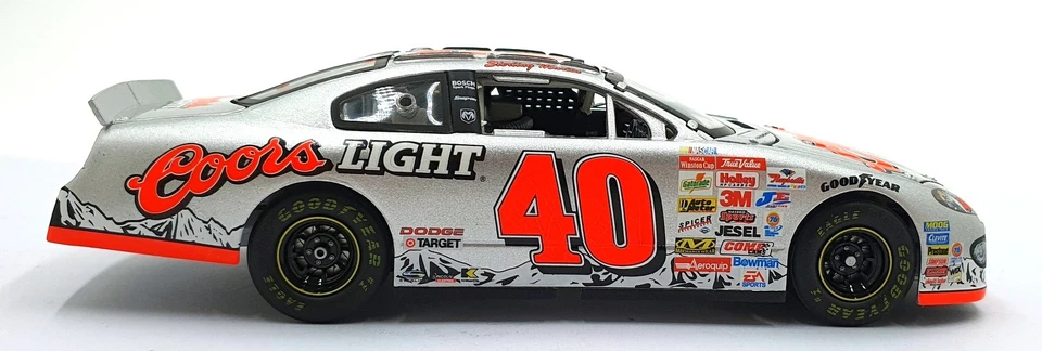 Team Caliber 1/24 Scale BA02185CL - 2001 Dodge #40 NASCAR Coors Light - Marlin - Image 3 of 4