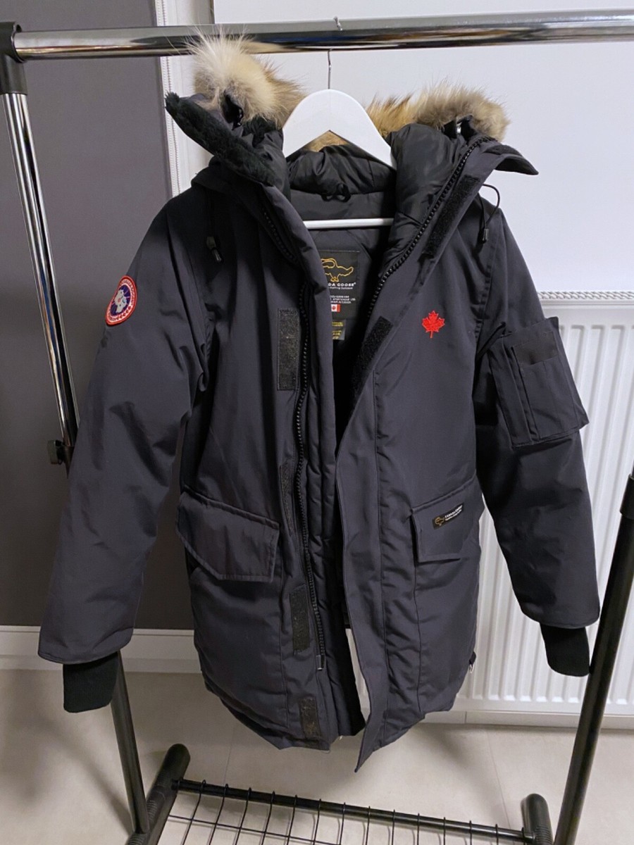 Canada Goose Heli Arctic down parka coyote fur trim Womens